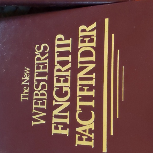 NEW WEBSTERS Deluxe desk reference library 5 book set w/ case jacket - Picture 11 of 16